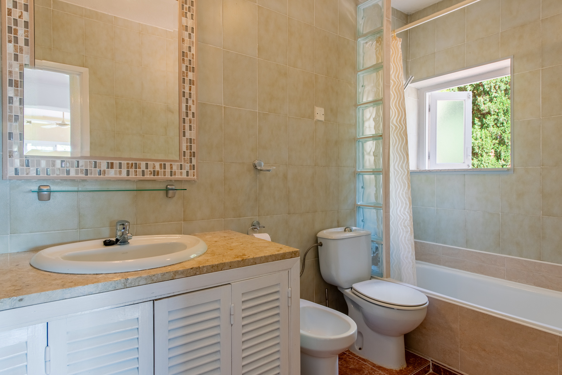 Resa Estates Ibiza Can Furnet villa to renovate for sale views bathroom 2.jpg